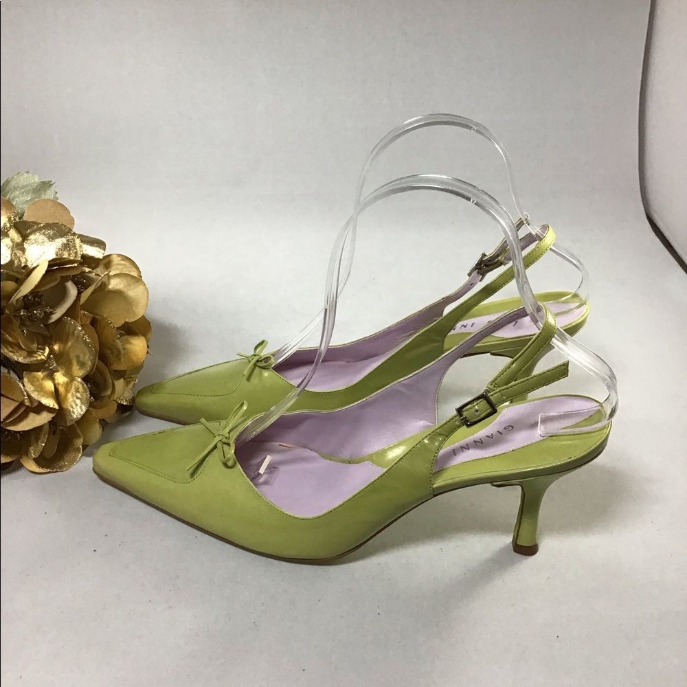 Gianni Bini lime green leather sling back heel size 7 1/2.